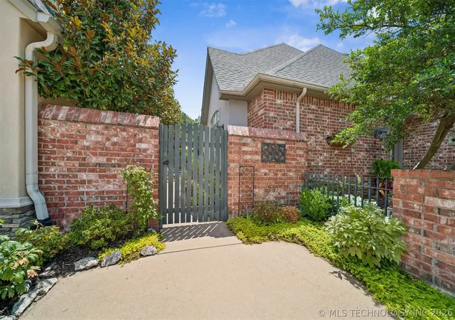 2nd image of 6330 E 111th Pl, Tulsa, OK 74137 | MLS# 2624946