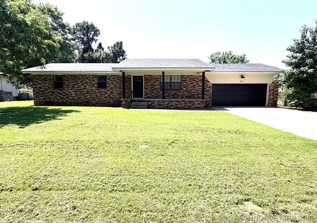 1st image of 307 E Barclay St, Henryetta, OK 74437 | MLS# 2624939
