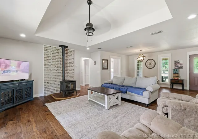 Photo 3 of Single family home for sale at 2464 S Roberta Rd, Durant, OK 74701 | MLS# 2624940 | Listing updated on 2026-08-20