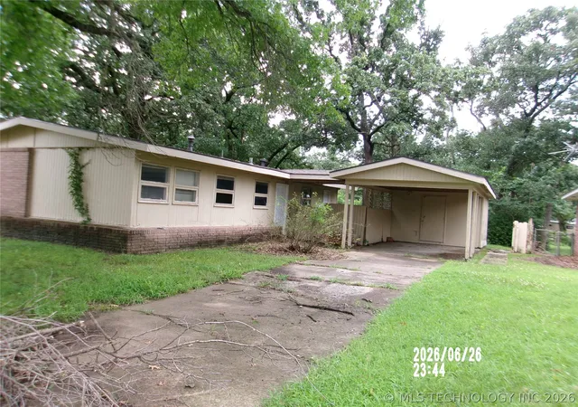 Photo 1 of Sale Pending at 608 Parkview Dr, Bartlesville, OK 74003 | MLS# 2623849 | Listing updated on 2026-08-28