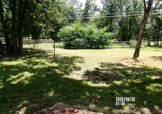 Photo 2 of Sale Pending at 608 Parkview Dr, Bartlesville, OK 74003 | MLS# 2623849 | Listing updated on 2026-08-28