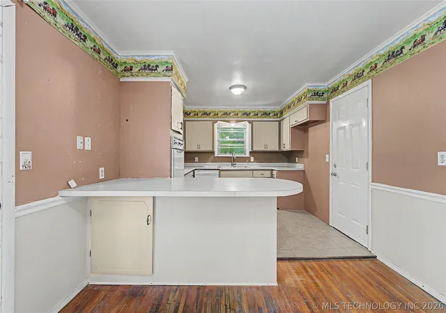 Homes for sale in Broken Arrow, OK | 503 W Toledo Pl, Broken Arrow, OK 74012 | MLS# 2624224