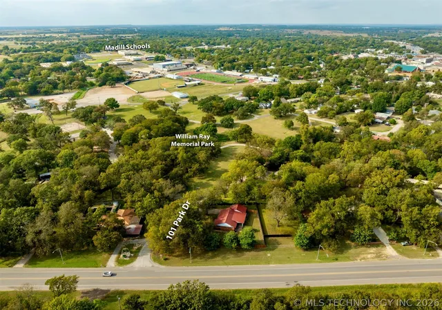 35th image of 101 Park Dr, Madill, OK 73446 | MLS# 2624919