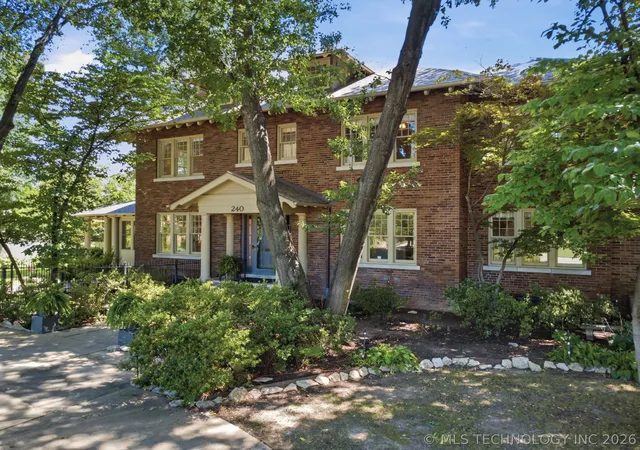 Photo 3 of Sale Pending at 240 Woodward Blvd, Tulsa, OK 74114 | MLS# 2624857 | Listing updated on 2026-08-20