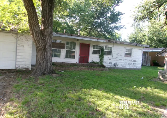 Photo 1 of Sale Pending at 421 Sooner Rd, Bartlesville, OK 74003 | MLS# 2623759 | Listing updated on 2026-08-28