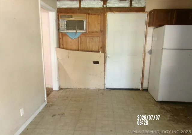 Photo 2 of Sale Pending at 421 Sooner Rd, Bartlesville, OK 74003 | MLS# 2623759 | Listing updated on 2026-08-28