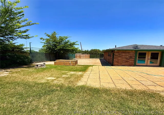 image of 1311 Hillcrest Dr, Henryetta, OK 74437 | MLS# 2625016