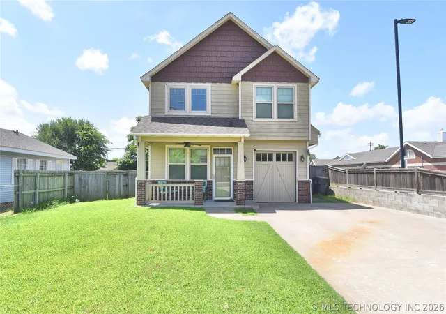 Photo 1 of Sale Pending at 316 E B St, Jenks, OK 74037 | MLS# 2618320 | Listing updated on 2026-08-20