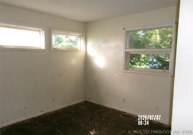 Photo 8 of Sale Pending at 423 Lahoma Dr, Bartlesville, OK 74003 | MLS# 2623682 | Listing updated on 2026-08-28