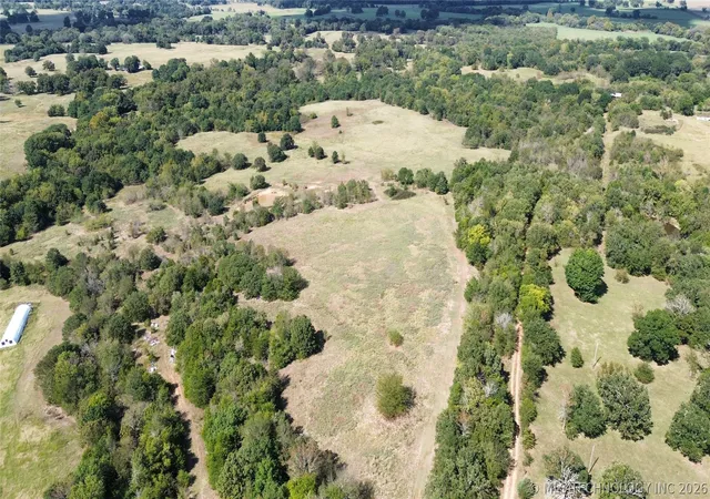 4th image of 3703 Jim Mac, Bokchito, OK 74726 | MLS# 2623353