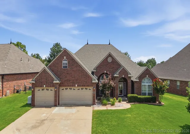 3rd image of 2017 W Vail St, Broken Arrow, OK 74012 | MLS# 2622965