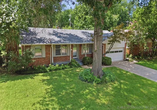 2nd image of 5218 S Birmingham Pl, Tulsa, OK 74105 | MLS# 2624705