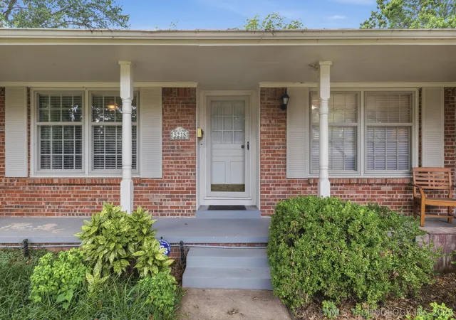 4th image of 5218 S Birmingham Pl, Tulsa, OK 74105 | MLS# 2624705
