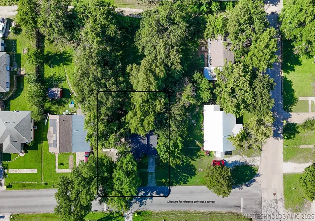 2nd image of 903 E Beverly St, Ada, OK 74820 | MLS# 2621940