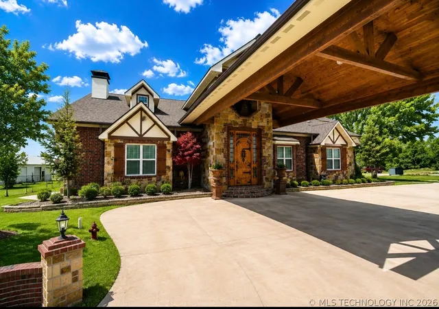 Homes for sale in Sallisaw, OK | 460181 E 1120 Rd, Sallisaw, OK 74955 | MLS# 2624706