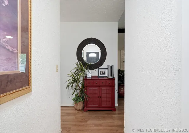 Photo 3 of Sale Pending at 3004 S Oak Ave, Broken Arrow, OK 74012 | MLS# 2625041 | Listing updated on 2026-09-28