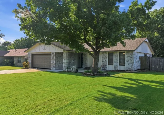 2nd image of 17509 E 78th St N, Owasso, OK 74055 | MLS# 2624506