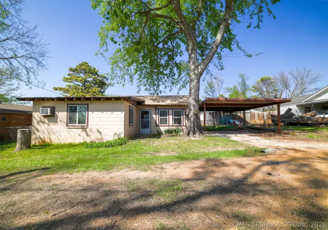 1st image of 5350 Center St, Madill, OK 73446 | MLS# 2625114