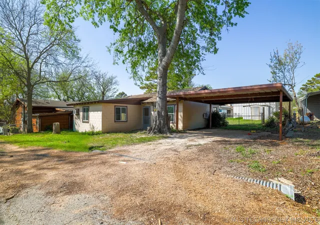 2nd image of 5350 Center St, Madill, OK 73446 | MLS# 2625114