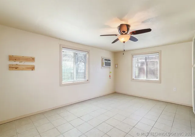 5th image of 5350 Center St, Madill, OK 73446 | MLS# 2625114