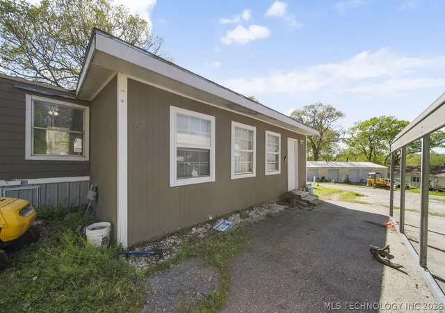 3rd image of 24501 S 610 Ln, Grove, OK 74344 | MLS# 2622919