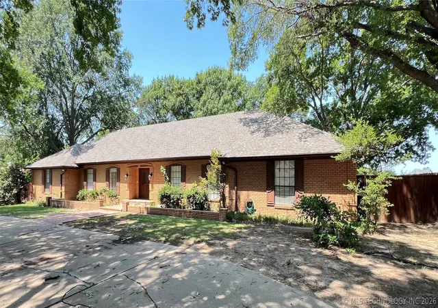 1st image of 535 Sunset Dr Sw, Ardmore, OK 73401 | MLS# 2623407
