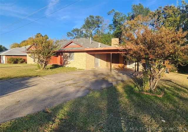 Photo 1 of Sale Pending at 1672 S Velma Ave, Atoka, OK 74525 | MLS# 2625147 | Listing updated on 2026-08-20