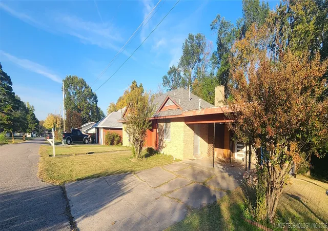 Photo 2 of Sale Pending at 1672 S Velma Ave, Atoka, OK 74525 | MLS# 2625147 | Listing updated on 2026-08-20
