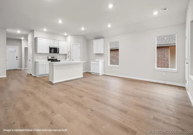 5th image of 2022 E Toledo St, Broken Arrow, OK 74012 | MLS# 2625153