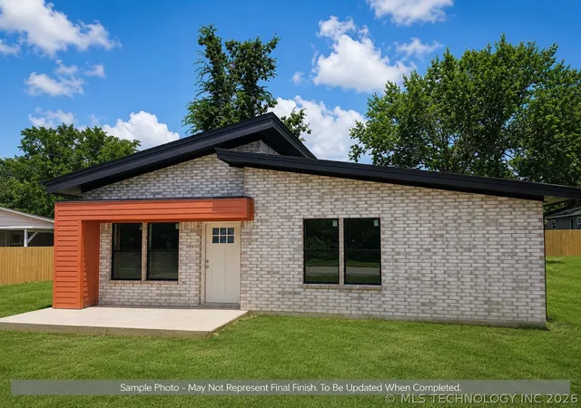 Photo 1 of Single family home for sale at 1110 W Mulberry, Durant, OK 74701 | MLS# 2625125 | Listing updated on 2026-07-10