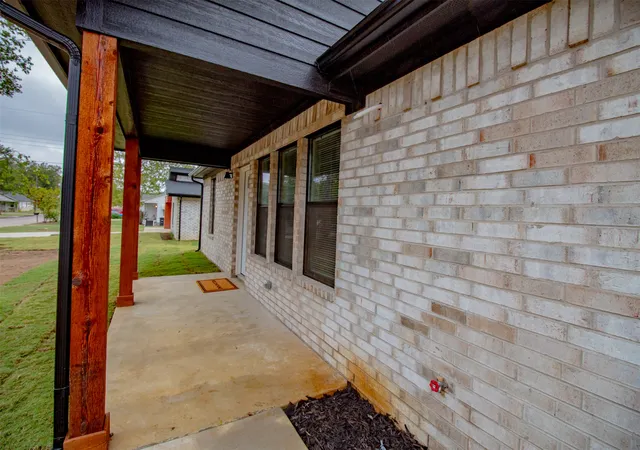 Photo 27 of Single family home for sale at 1102 W Mulberry, Durant, OK 74701 | MLS# 2625157 | Listing updated on 2026-10-07