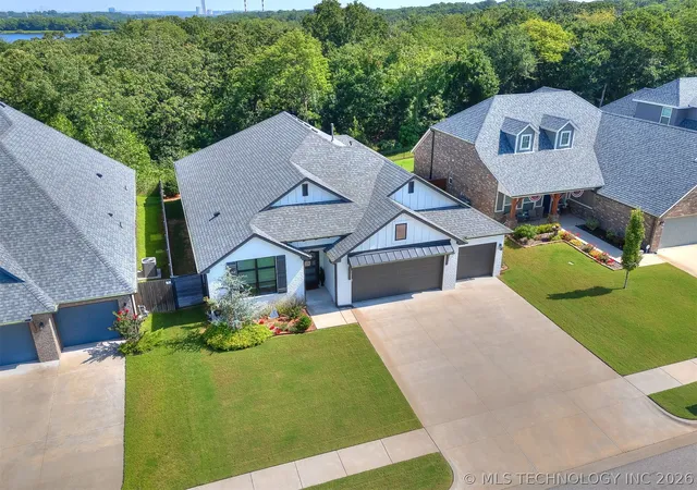 Photo 1 of Single family home for sale at 617 E 125th Place S, Jenks, OK 74037 | MLS# 2625178 | Listing updated on 2026-08-20