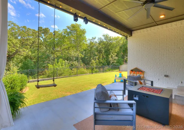 Photo 3 of Single family home for sale at 617 E 125th Place S, Jenks, OK 74037 | MLS# 2625178 | Listing updated on 2026-08-20