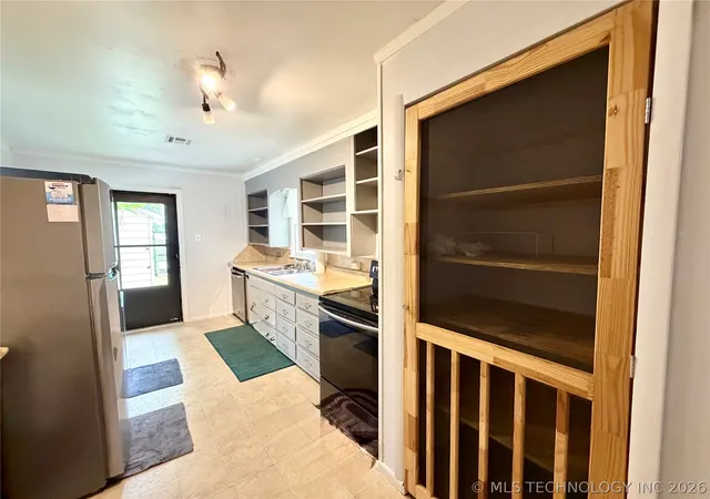 Homes for sale in Muskogee, OK | 2206 Kingston St, Muskogee, OK 74403 | MLS# 2623525