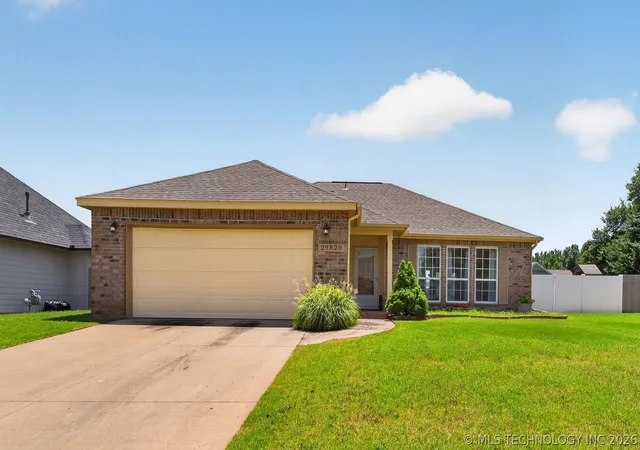 Homes for sale in Coweta, OK | 29820 E 137th Pl, Coweta, OK 74429 | MLS# 2620314