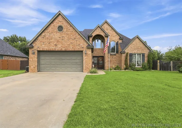 1st image of 1002 Beretta Blvd, Durant, OK 74701 | MLS# 2625230