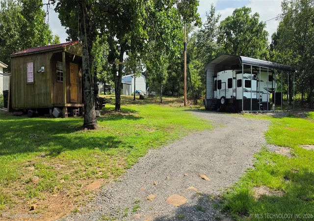 Homes for sale in Sallisaw, OK | 460663 E 1120 Rd, Sallisaw, OK 74955 | MLS# 2625260