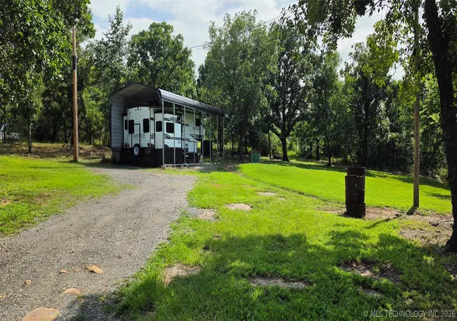 Homes for sale in Sallisaw, OK | 460663 E 1120 Rd, Sallisaw, OK 74955 | MLS# 2625260