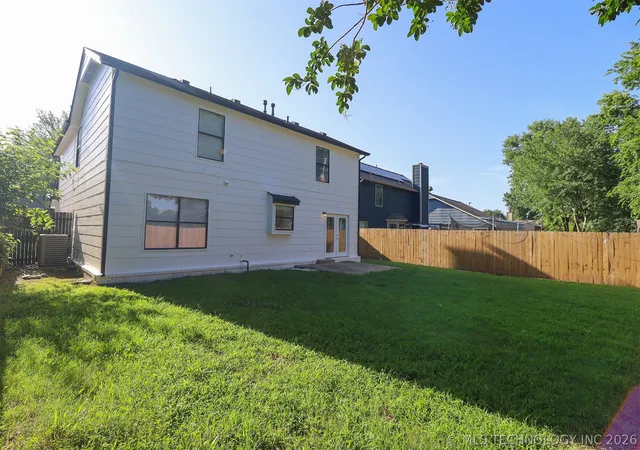 5th image of 2708 S Oak Pl, Broken Arrow, OK 74012 | MLS# 2624876