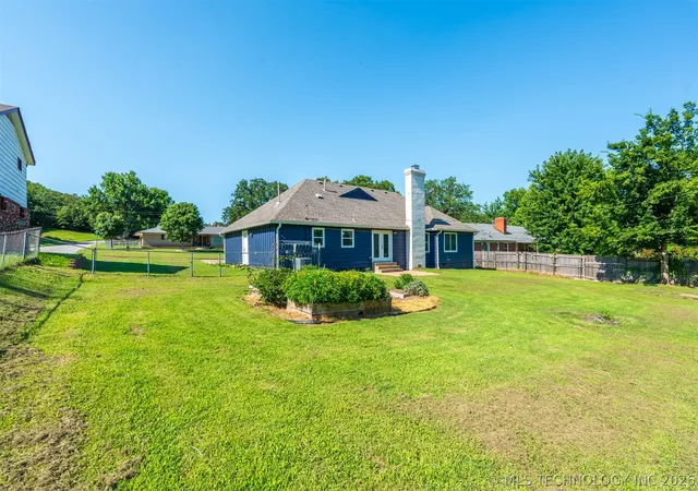 15th image of 212 E 13th St, Sand Springs, OK 74063 | MLS# 2625066