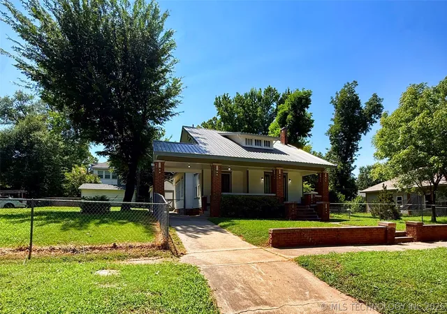Photo 3 of Single family home for sale at 506 N Grand Ave, Okmulgee, OK 74447 | MLS# 2625096 | Listing updated on 2026-08-21