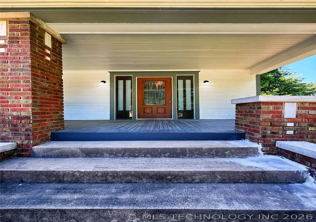 Photo 4 of Single family home for sale at 506 N Grand Ave, Okmulgee, OK 74447 | MLS# 2625096 | Listing updated on 2026-08-21