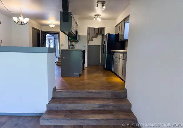 Listing Photo 5 - Condo for sale in building located at 15921 E 131st St S, Broken Arrow, OK 74011 - Unit #2