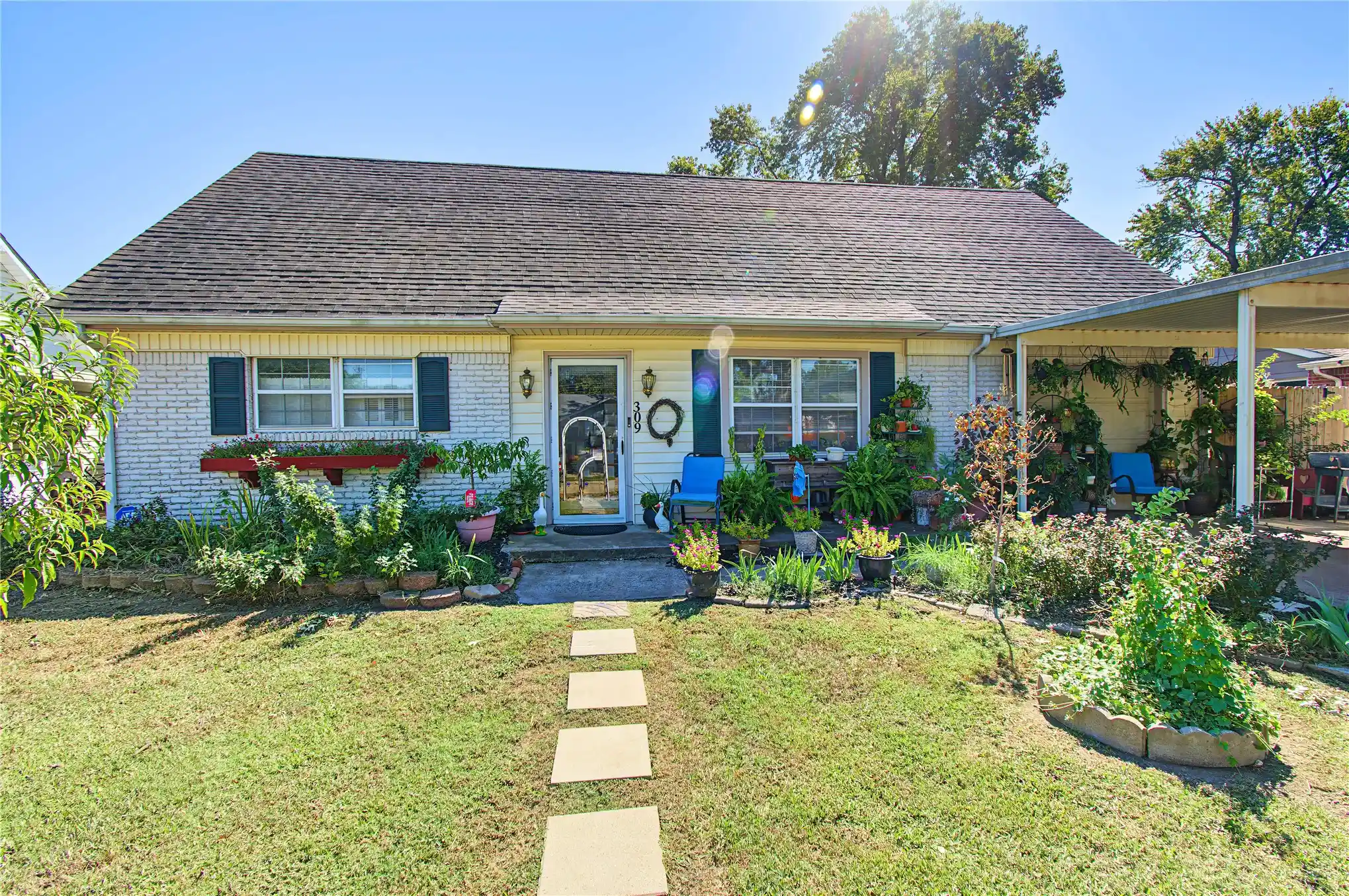 Photo 1 of Single family home for sale at 309 Carlton Way, Muskogee, OK 74403 | MLS# 2625048 | Listing updated on 2026-10-09
