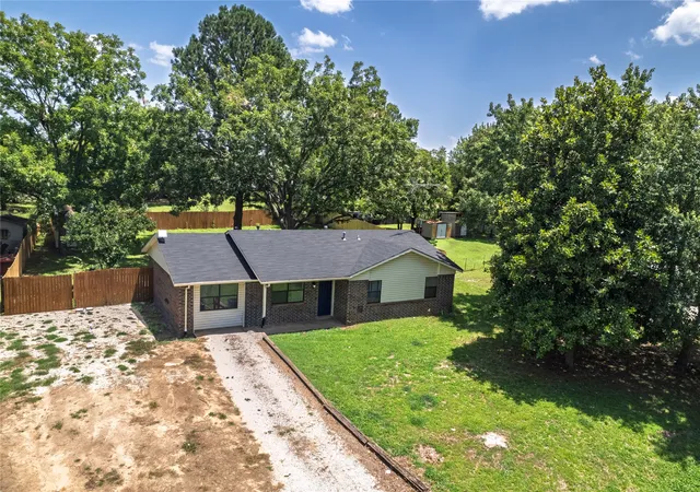 1st image of 9816 County Rd 3579, Ada, OK 74820 | MLS# 2624980