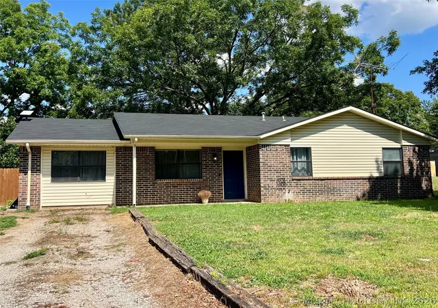 Photo 3 of Sale Pending at 9816 County Rd 3579, Ada, OK 74820 | MLS# 2624980 | Listing updated on 2026-08-20
