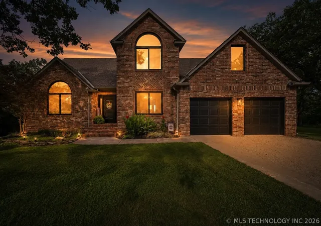 1st image of 504 Oak Ridge Dr, Sand Springs, OK 74063 | MLS# 2625304