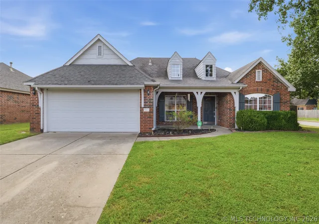 1st image of 903 N Redbud St, Jenks, OK 74037 | MLS# 2624846