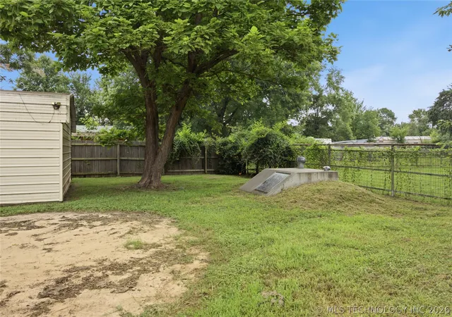 36th image of 108 W Division St, Oktaha, OK 74450 | MLS# 2625189