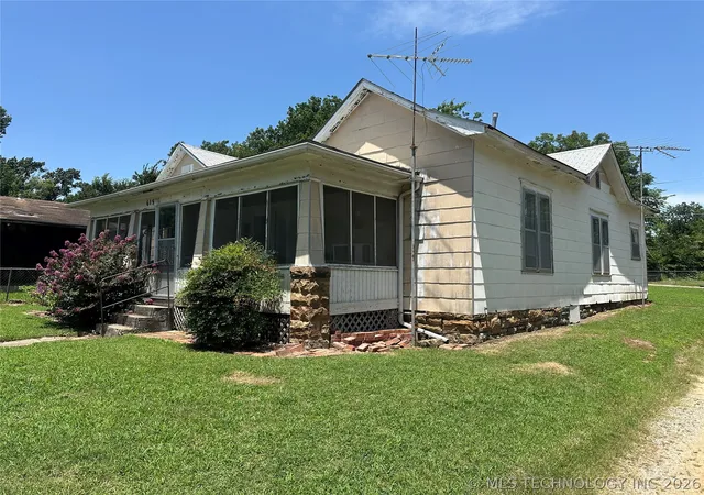 2nd image of 615 W 15th St, Okmulgee, OK 74447 | MLS# 2625190